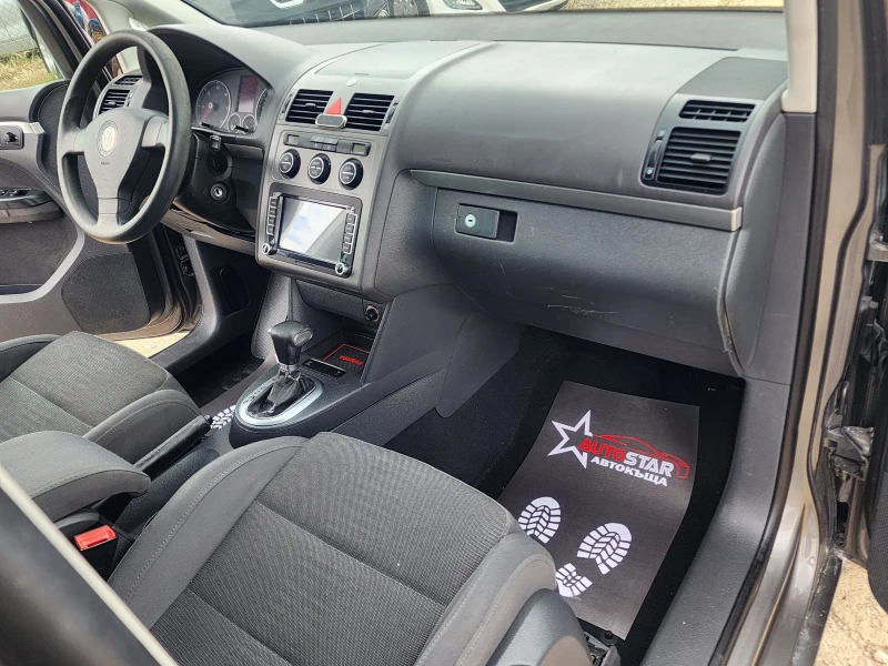 VW Touran 2.0TDI DSG 6+ 1, снимка 7 - Автомобили и джипове - 50485802