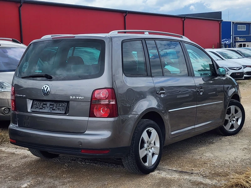 VW Touran 2.0TDI DSG 6+ 1, снимка 4 - Автомобили и джипове - 50485802
