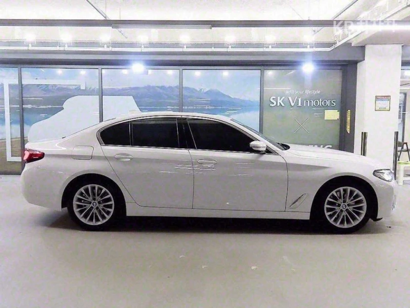 BMW 520 520i, снимка 3 - Автомобили и джипове - 51848578