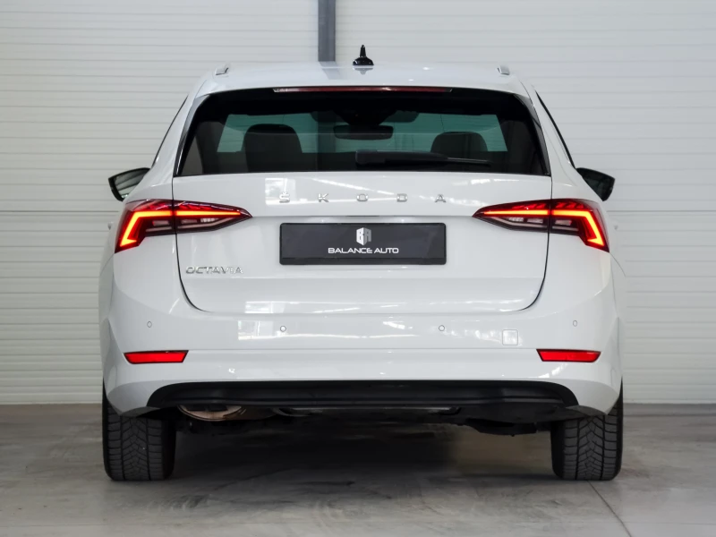 Skoda Octavia 2.0TDI/VIRTUAL COCKPIT/MATRIX/СЕРВИЗНА ИСТОРИЯ, снимка 5 - Автомобили и джипове - 52037292