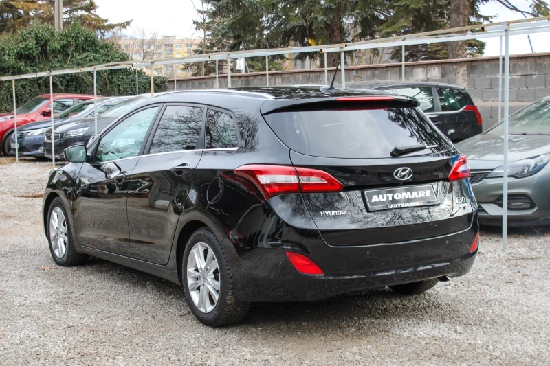 Hyundai I30 1.6CRDI NAVI / CAMERA, снимка 3 - Автомобили и джипове - 53227753