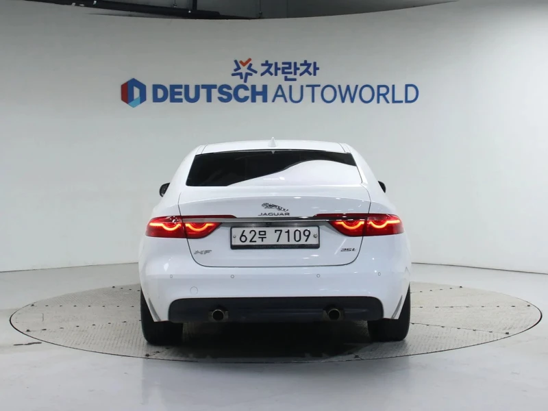 Jaguar Xf Xf (X260) 25T Portfolio , снимка 4 - Автомобили и джипове - 53326916