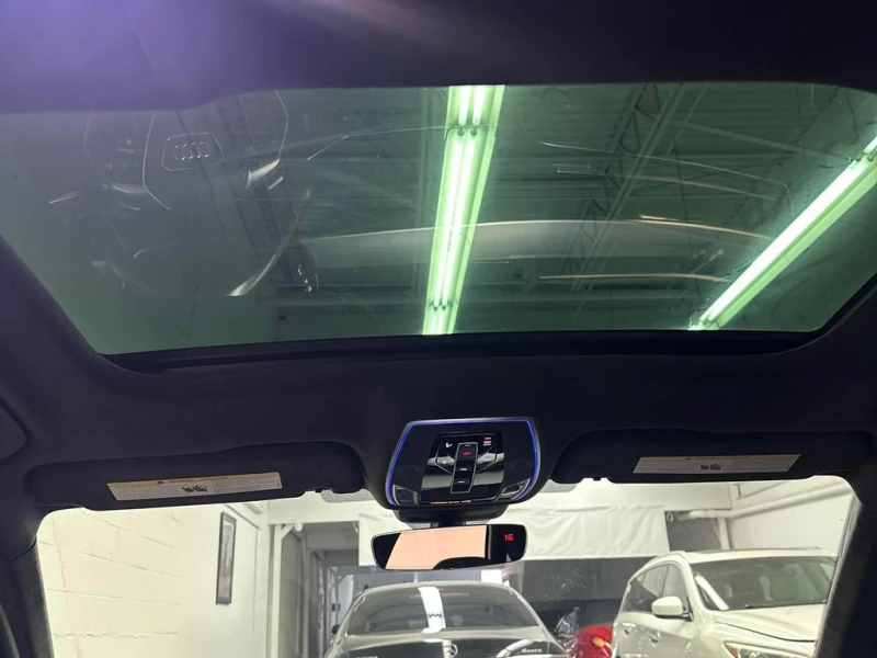 Audi S8 4.0 TFSI quattro  CARFAX, снимка 11 - Автомобили и джипове - 53414161