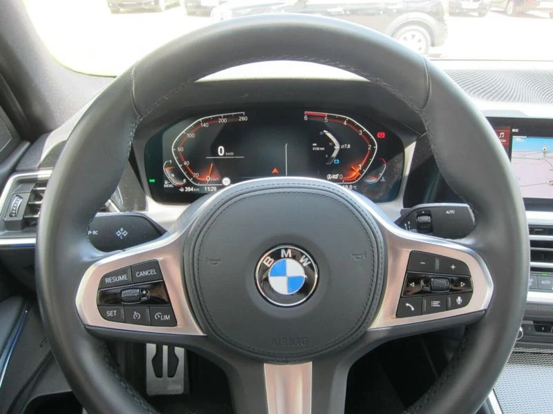 BMW 320 320d M-Sport, снимка 8 - Автомобили и джипове - 22752758