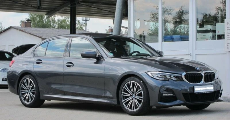 BMW 320 320d M-Sport, снимка 1 - Автомобили и джипове - 22752758