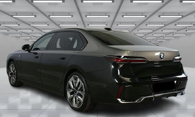 BMW i7 M60 xDrive = Shadow Line = Гаранция, снимка 2 - Автомобили и джипове - 53353968
