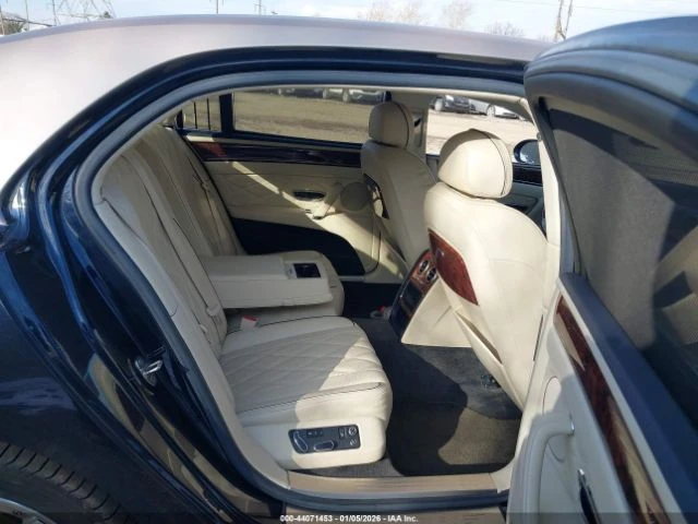 Bentley Flying Spur V8, снимка 8 - Автомобили и джипове - 53780450