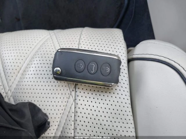 Bentley Flying Spur V8, снимка 11 - Автомобили и джипове - 53780450