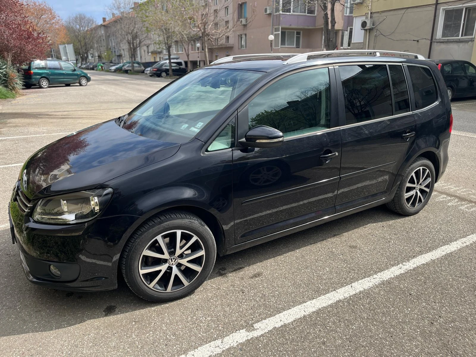 VW Touran  - изображение 2