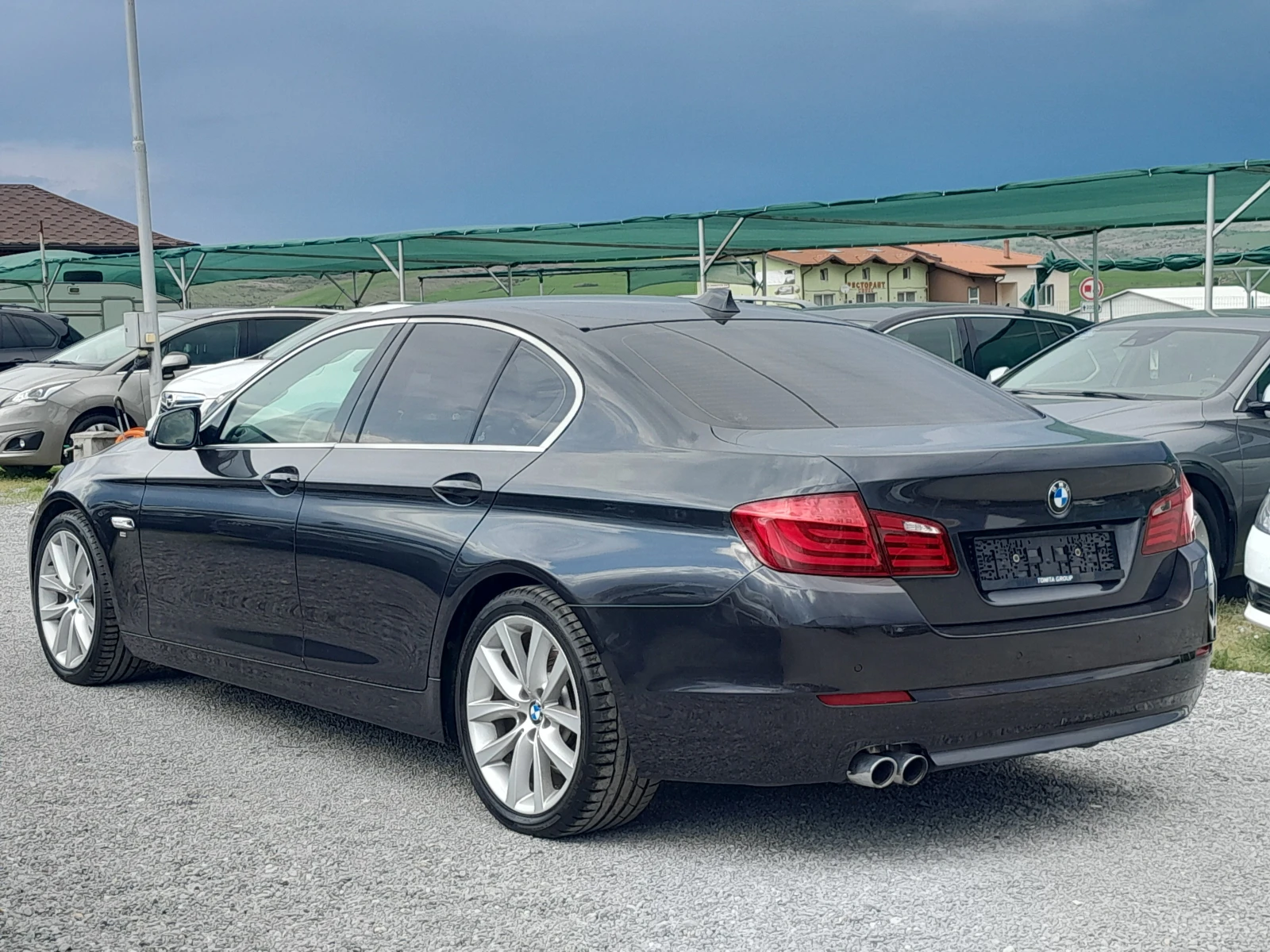 BMW 530 3.0d 245 - изображение 6