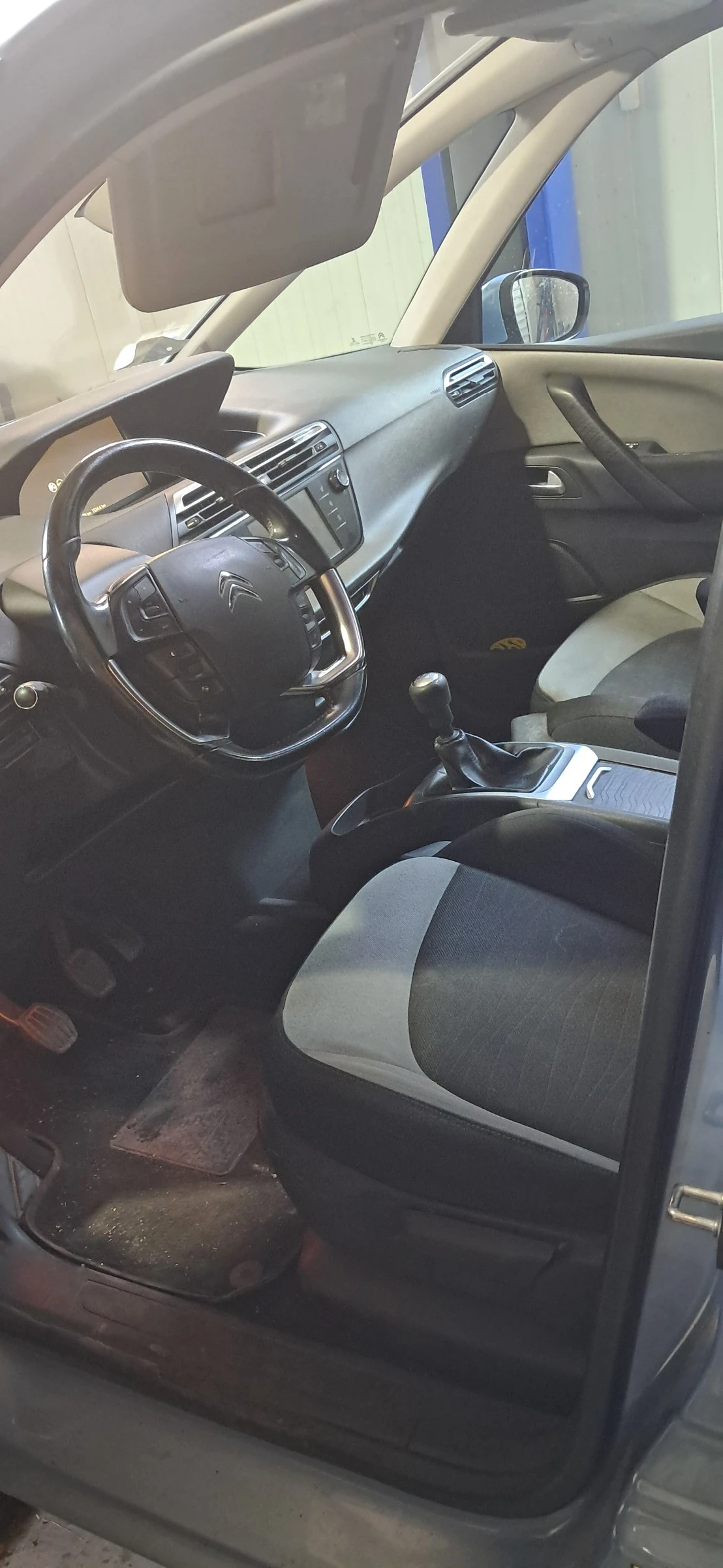 Citroen Grand C4 Picasso 1.2 Т - изображение 10