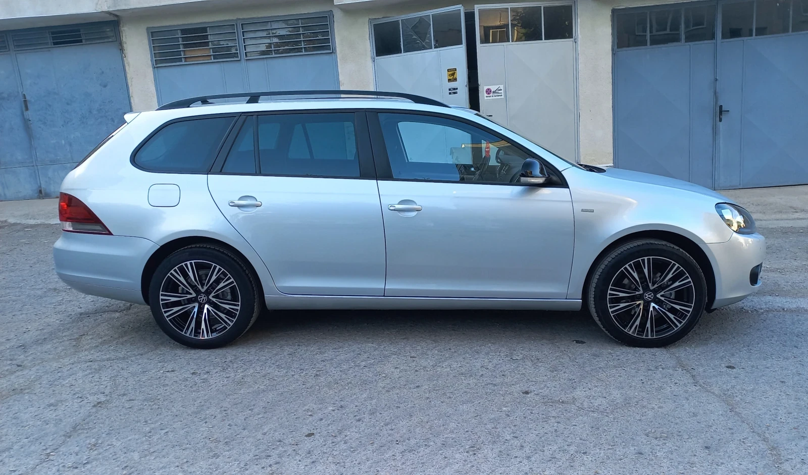 VW Golf 1.6 TDI MATCH  - изображение 6