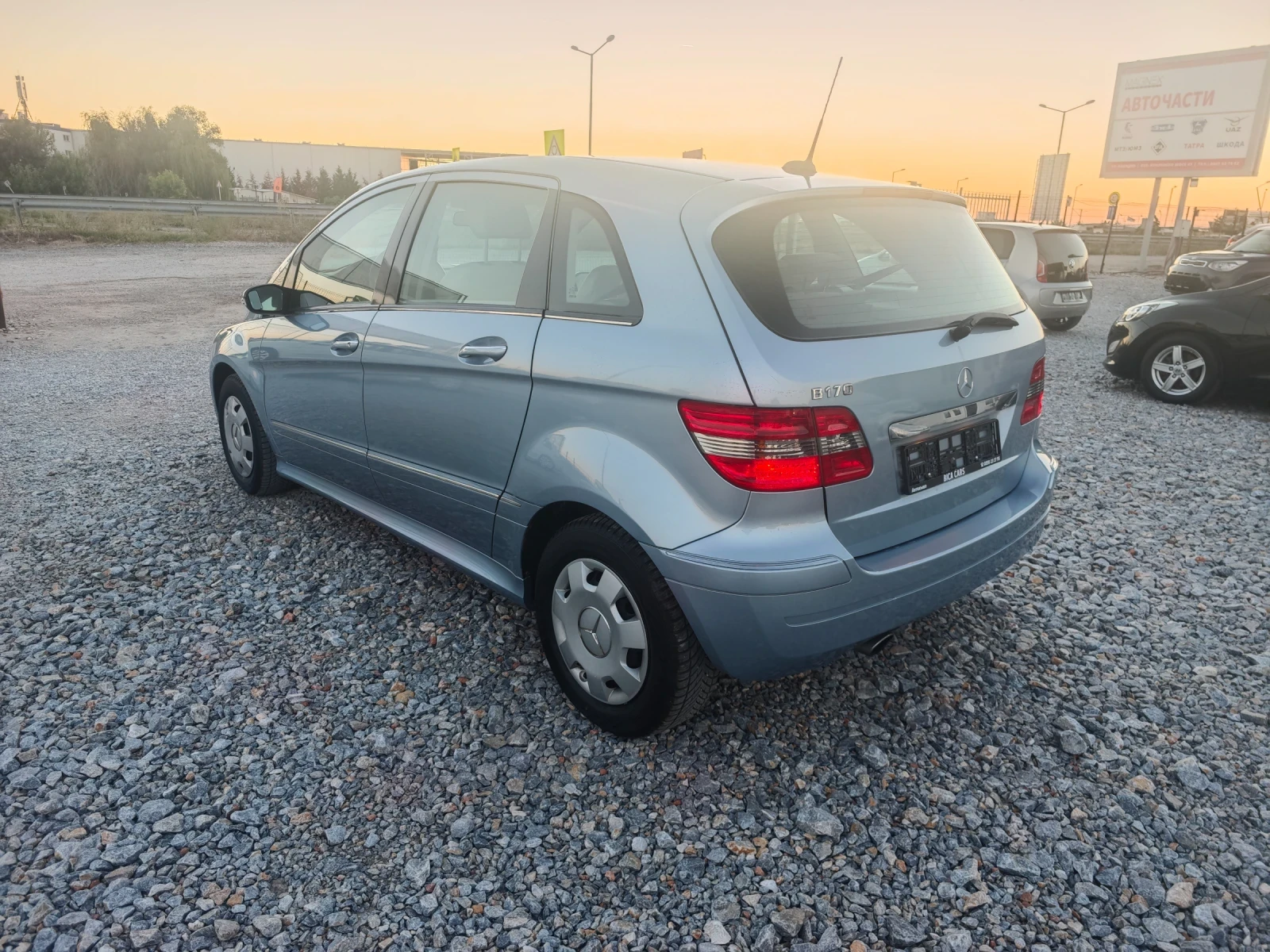 Mercedes-Benz B 170 1.7i - изображение 6