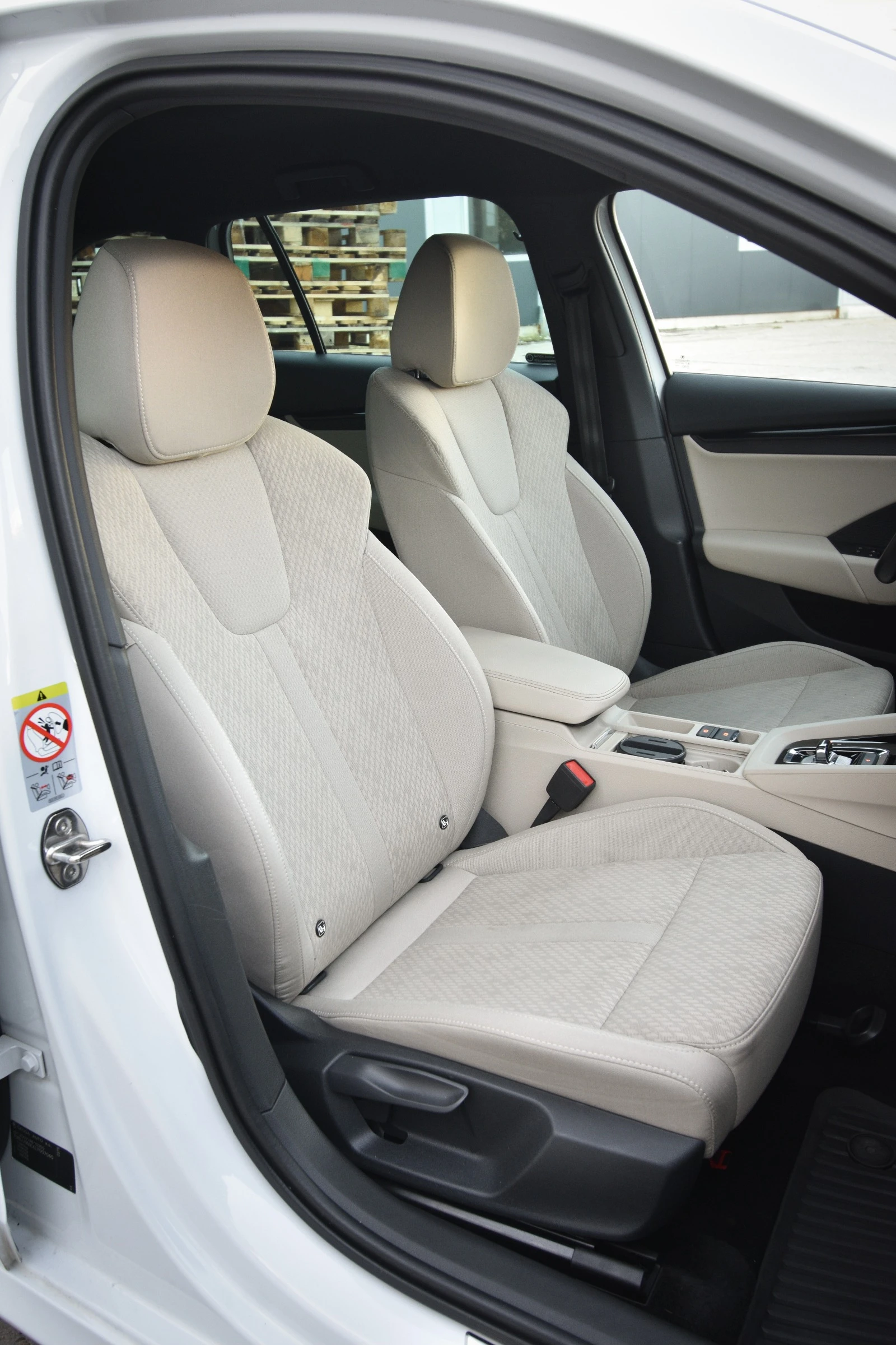 Skoda Octavia 2.0TDI/VIRTUAL COCKPIT/MATRIX/  | Mobile.bg   11