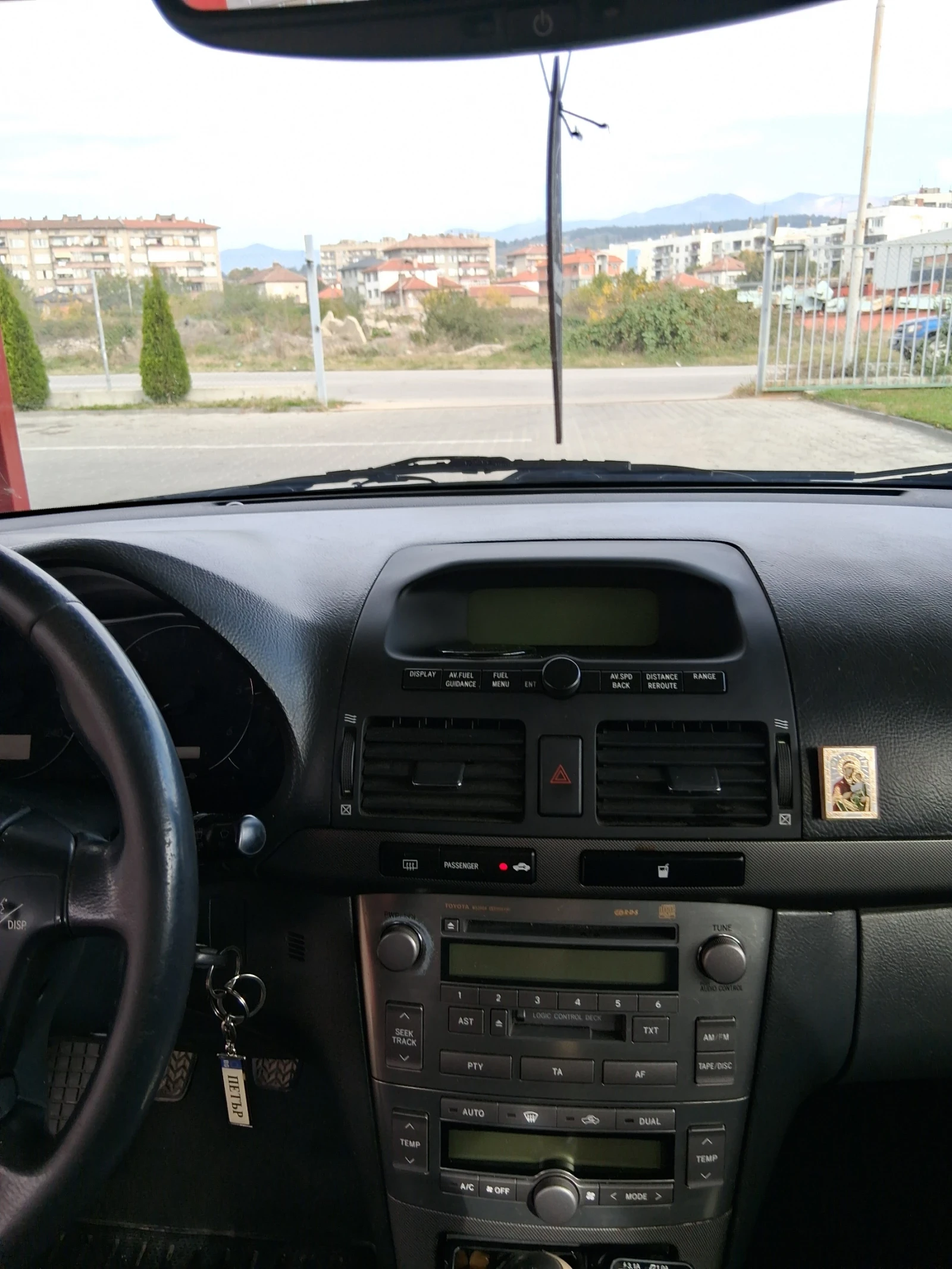 Toyota Avensis D4D - изображение 9