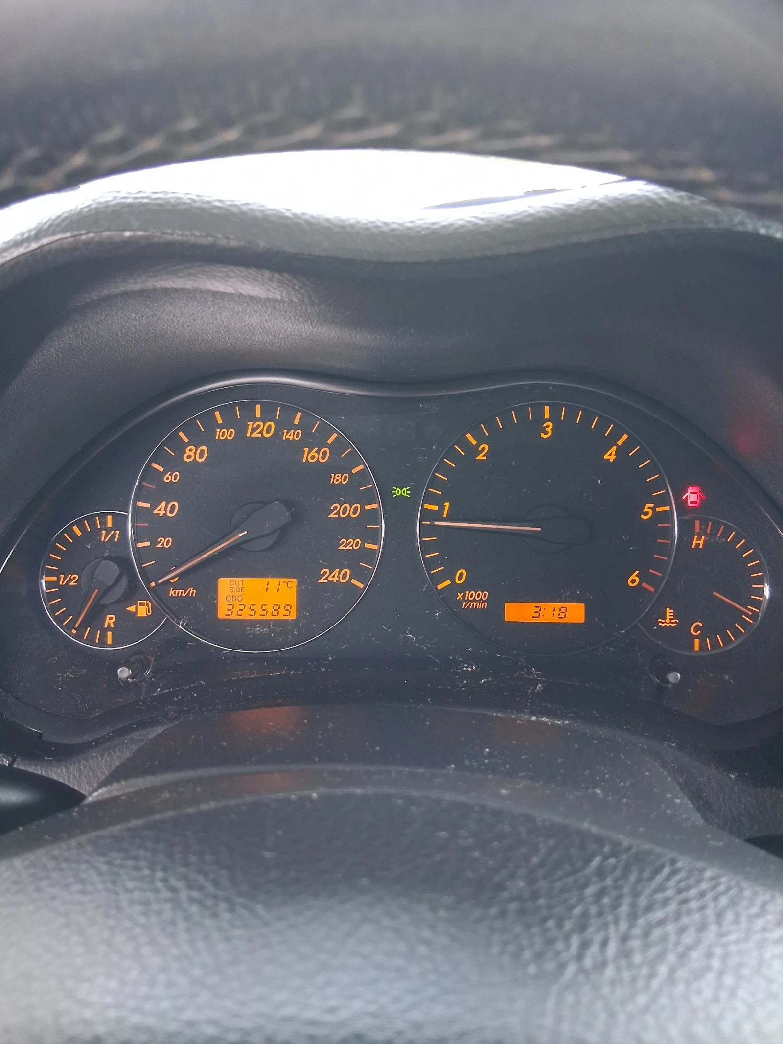 Toyota Avensis D4D - изображение 8