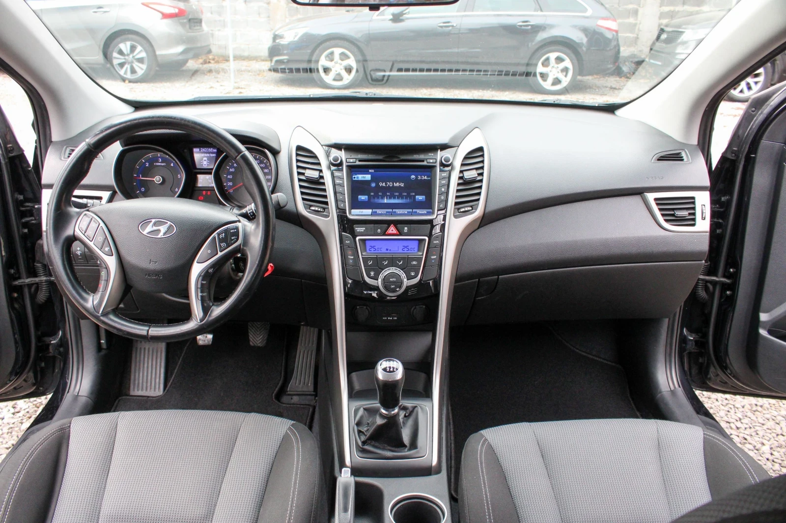 Hyundai I30 1.6CRDI NAVI / CAMERA | Mobile.bg � ����������� 11