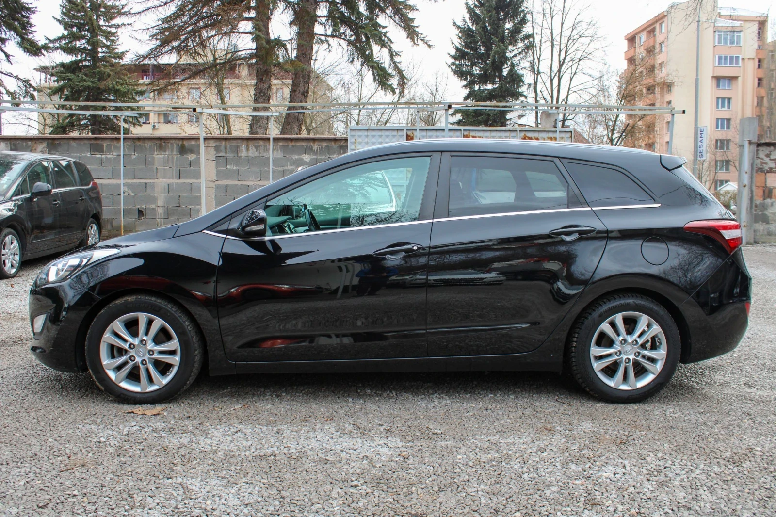 Hyundai I30 1.6CRDI NAVI / CAMERA - изображение 2