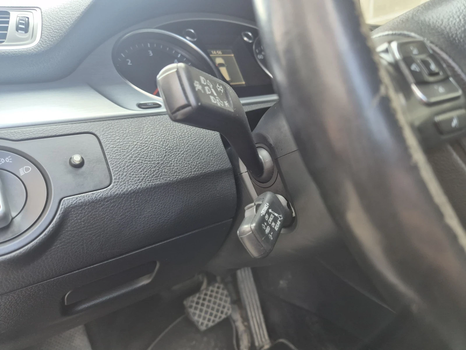 VW Passat B7 2.0 , снимка 17 - Автомобили и джипове - 53770999