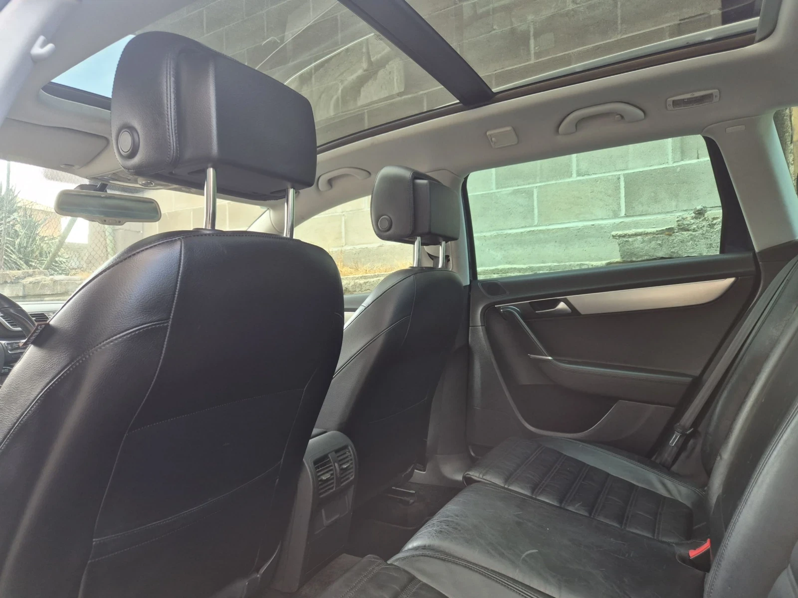 VW Passat B7 2.0 , снимка 11 - Автомобили и джипове - 53770999