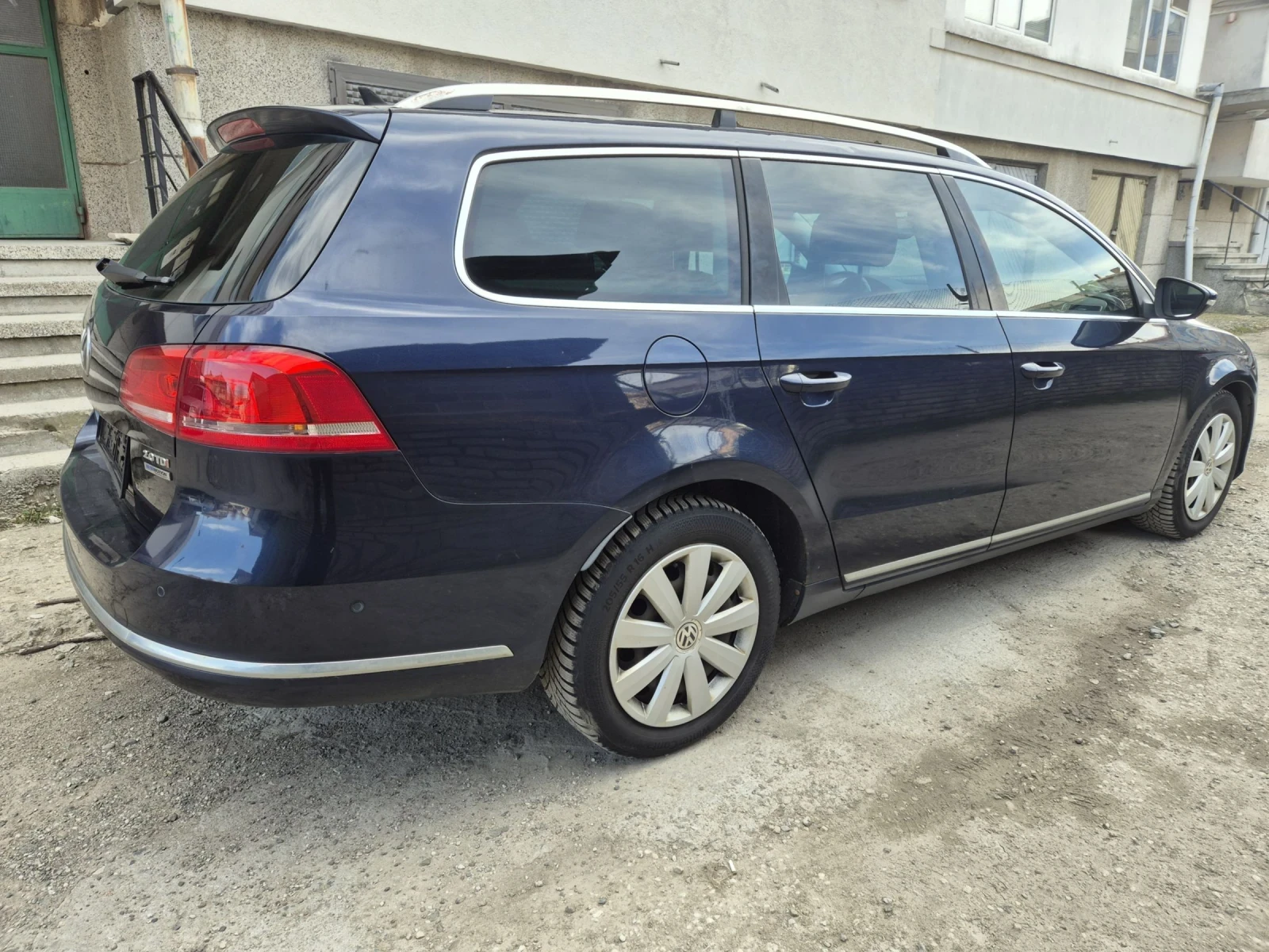 VW Passat B7 2.0 , снимка 5 - Автомобили и джипове - 53770999