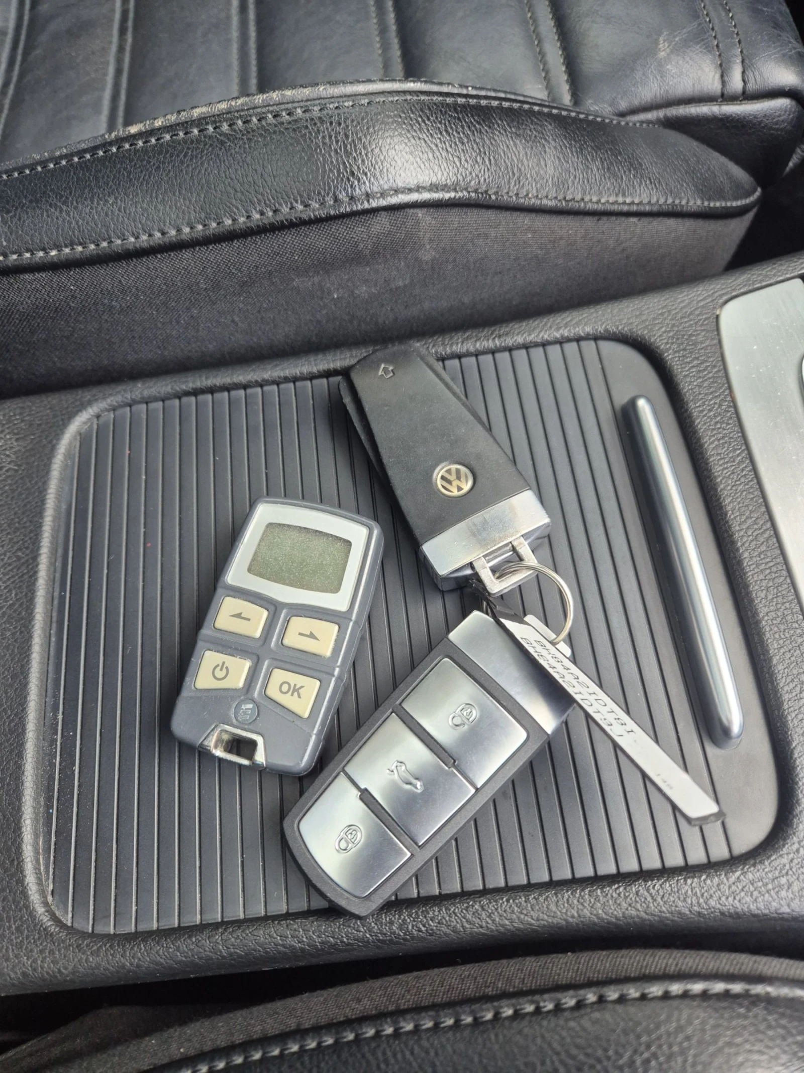 VW Passat B7 2.0 , снимка 8 - Автомобили и джипове - 53770999