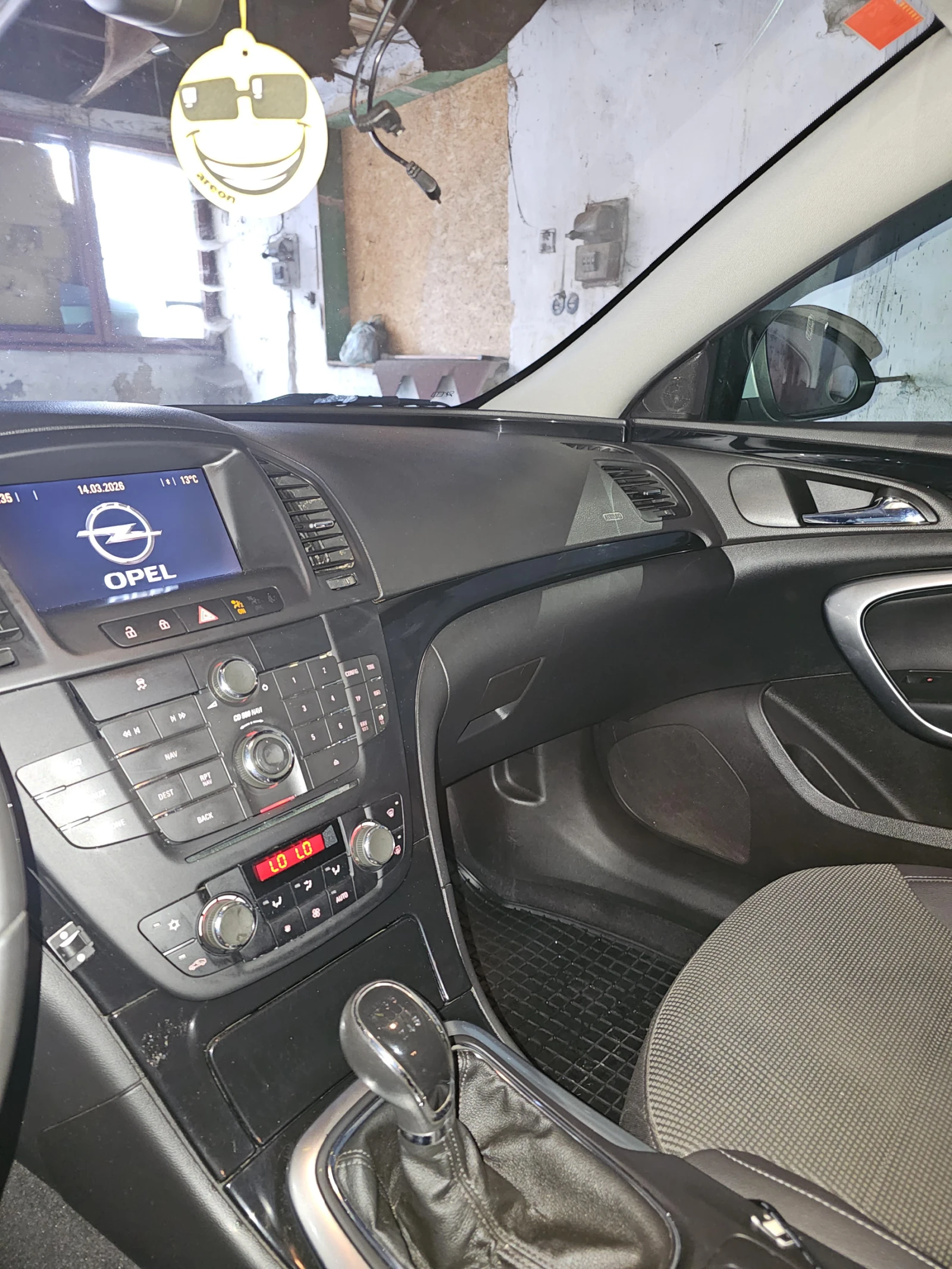 Opel Insignia, снимка 9 - Автомобили и джипове - 53877881