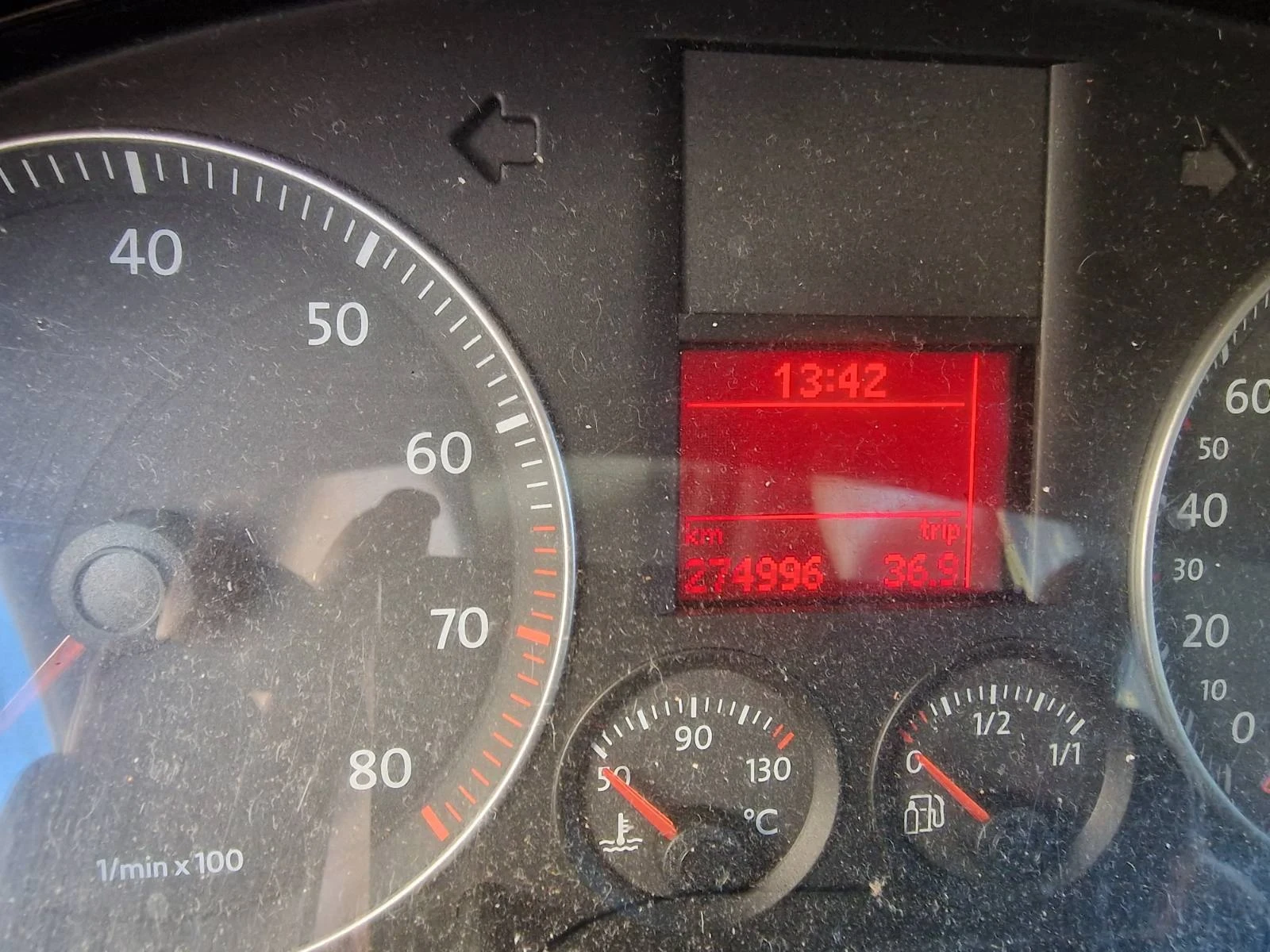 VW Touran Метан, снимка 2 - Автомобили и джипове - 53936095