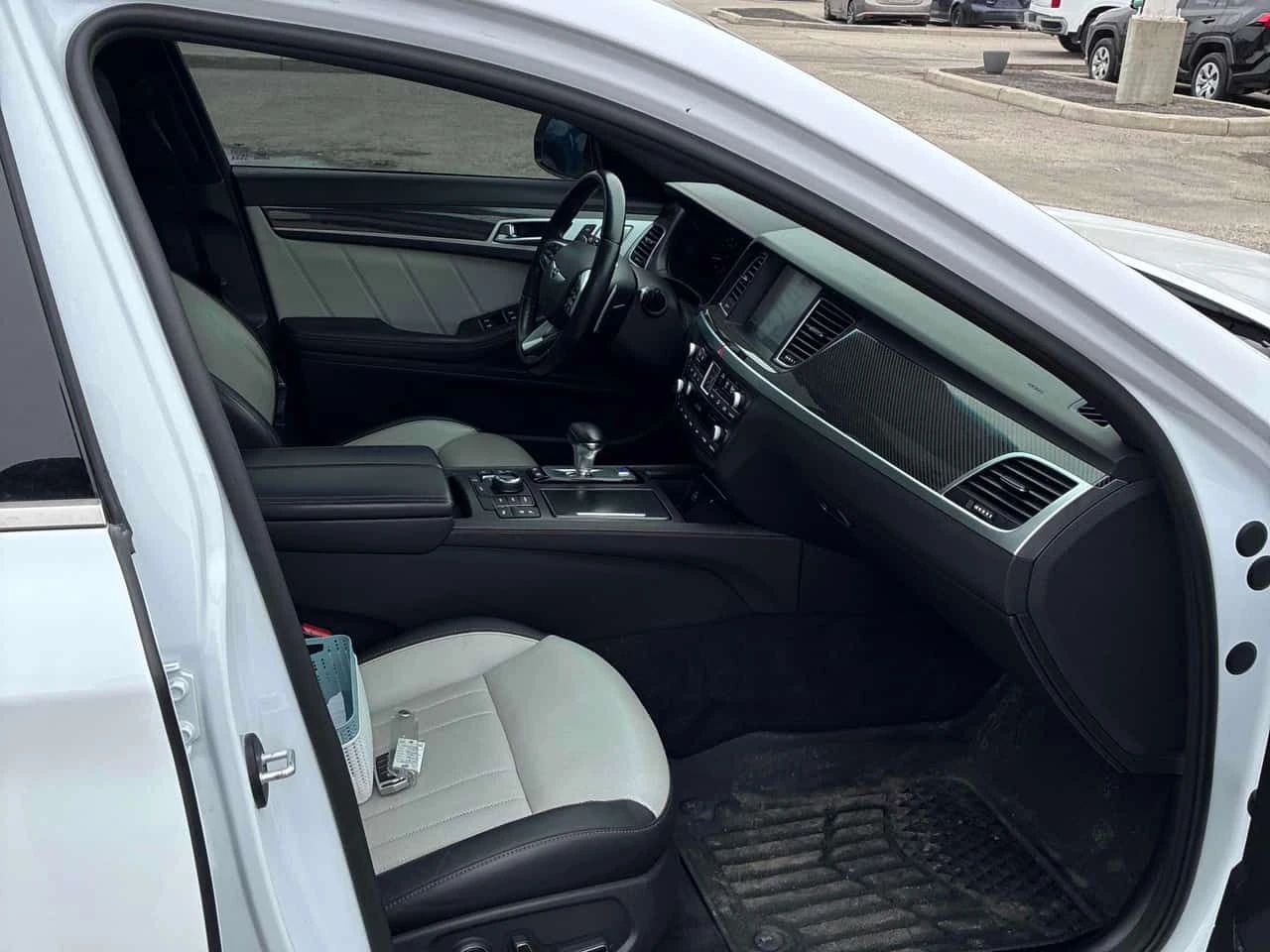 Genesis G80 * 3.3T Sport * DISTRONIC* ОБДУХВАНЕ* 360КАМЕРИ* , снимка 11 - Автомобили и джипове - 53970824