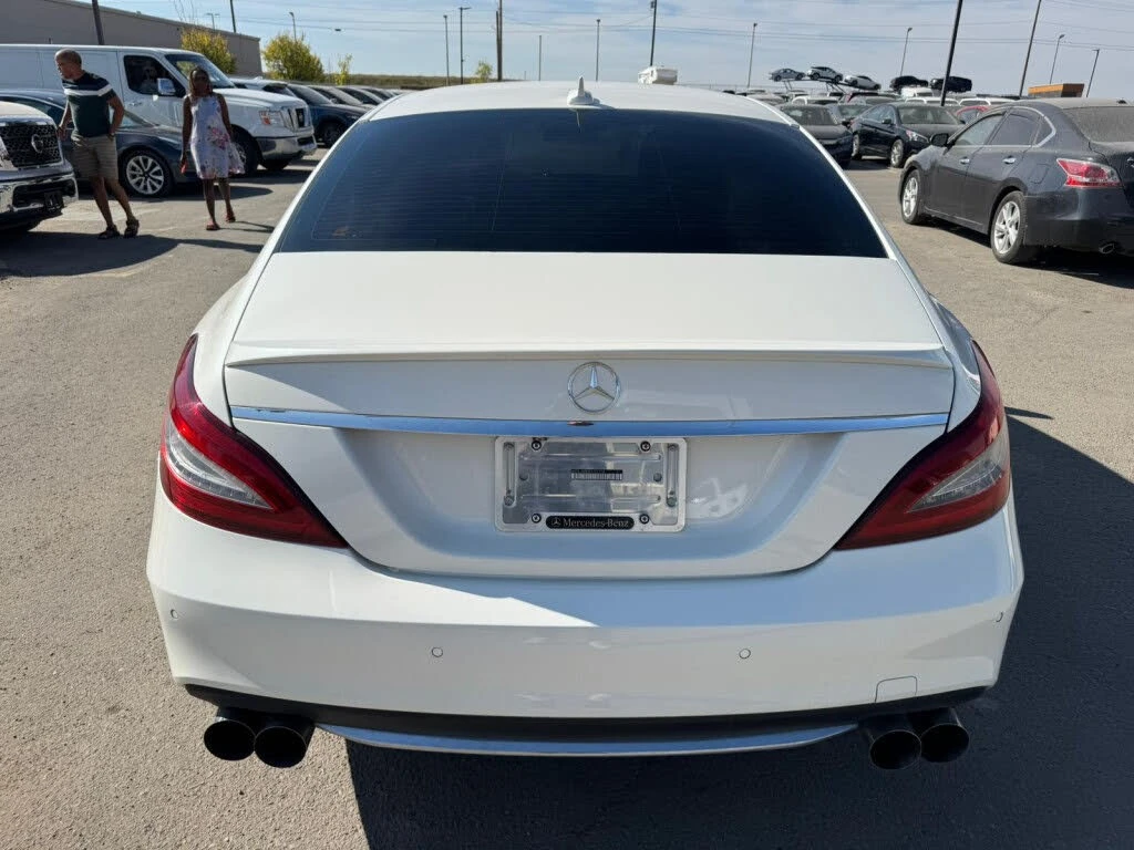 Mercedes-Benz CLS 550 4MATIC* AвтоКредит * (ЦЕНА ДО БГ), снимка 5 - Автомобили и джипове - 54021360