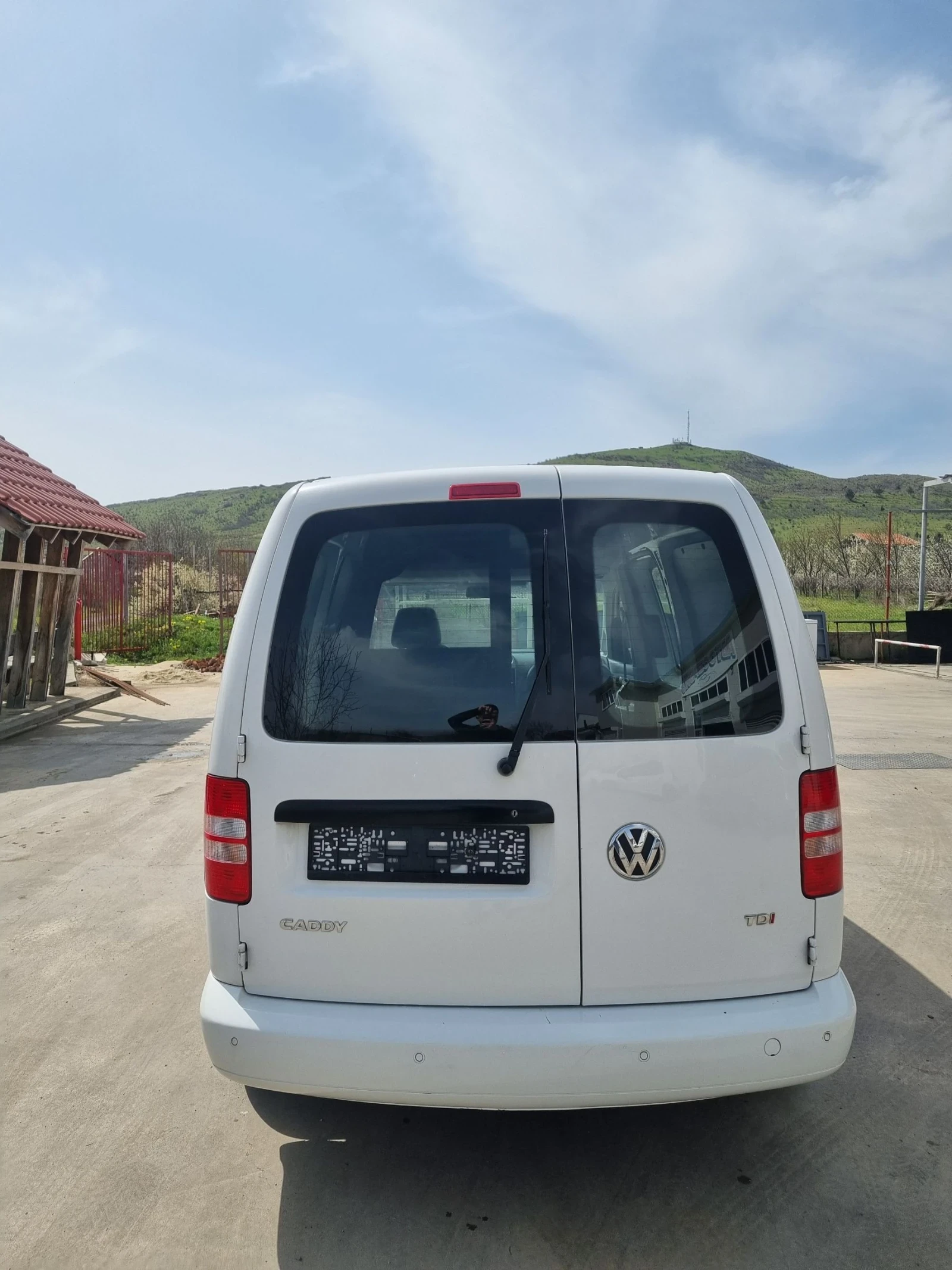 VW Caddy 1.6tdi 102коня caddy maxi 191000км!!, снимка 8 - Автомобили и джипове - 54195354
