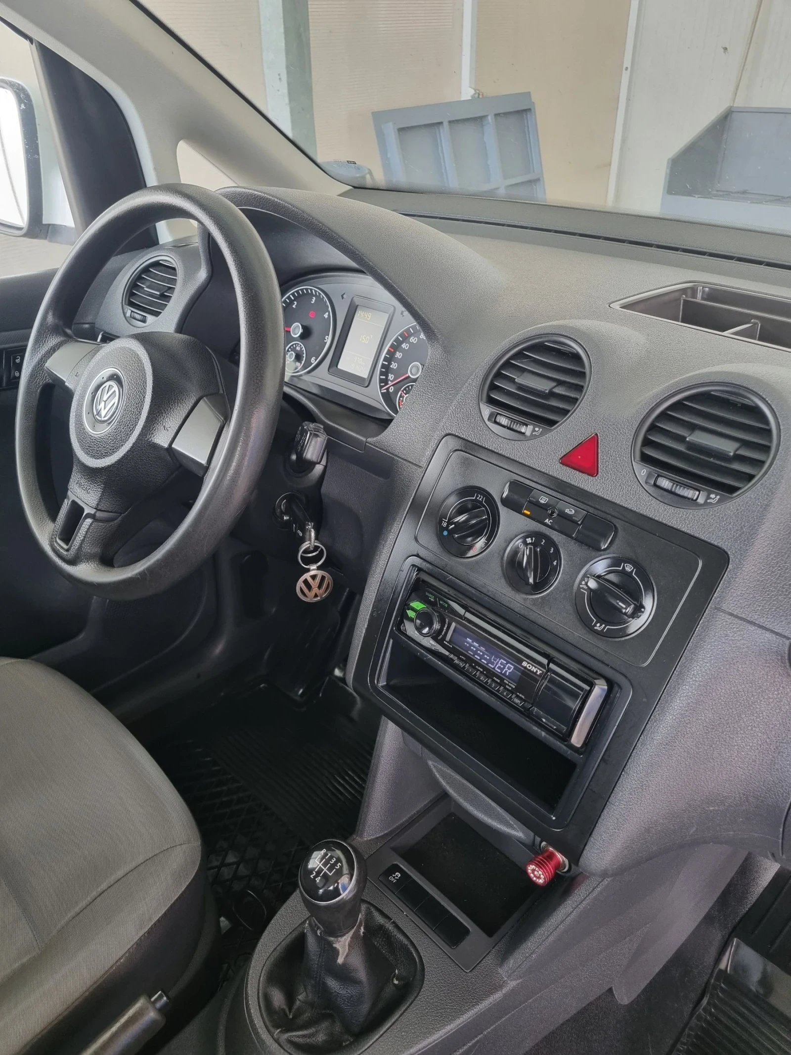 VW Caddy 1.6tdi 102коня caddy maxi 191000км!!, снимка 11 - Автомобили и джипове - 54195354