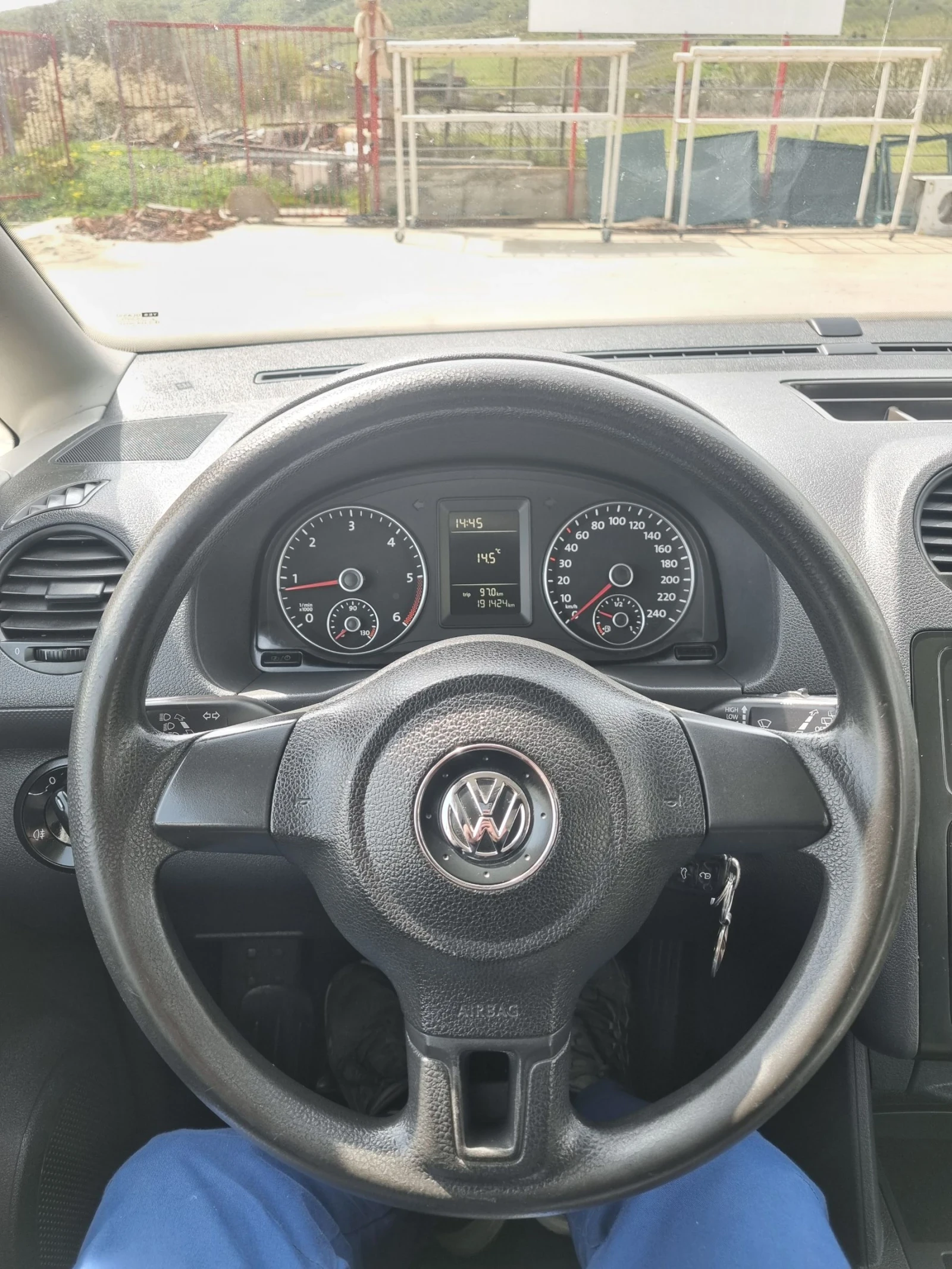 VW Caddy 1.6tdi 102коня caddy maxi 191000км!!, снимка 15 - Автомобили и джипове - 54195354