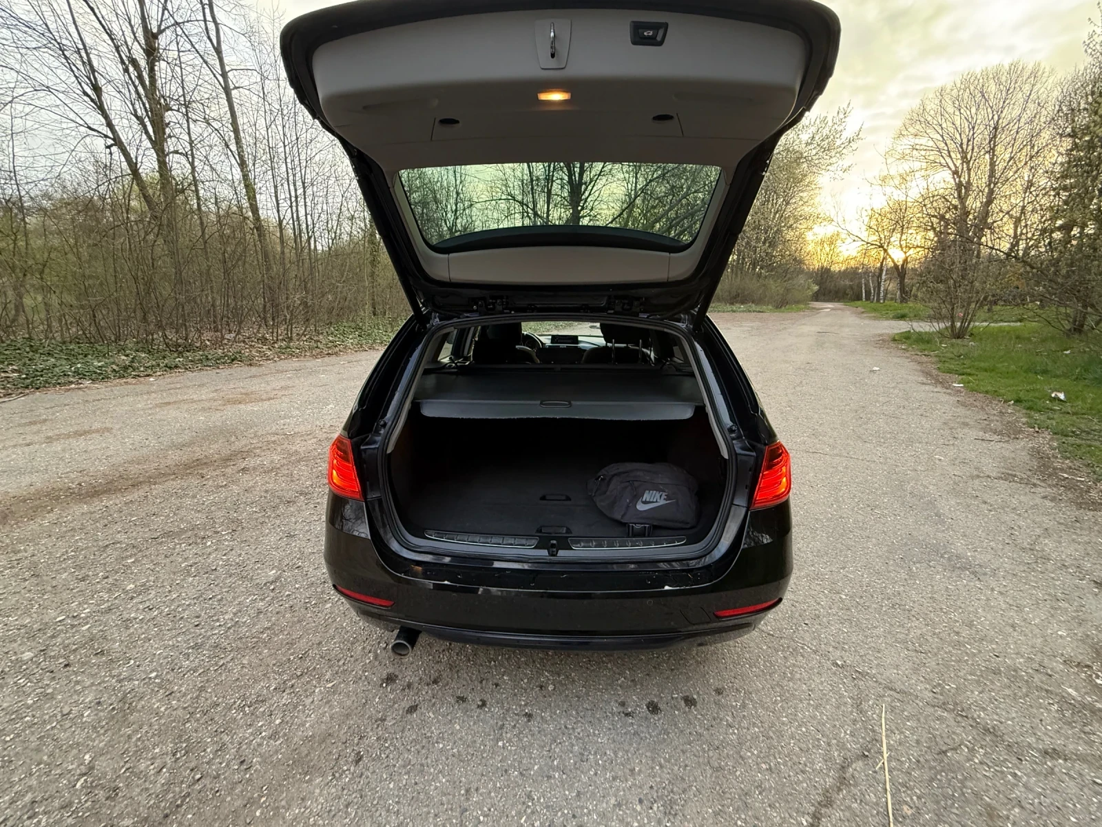 BMW 318 F16, снимка 10 - Автомобили и джипове - 54265110