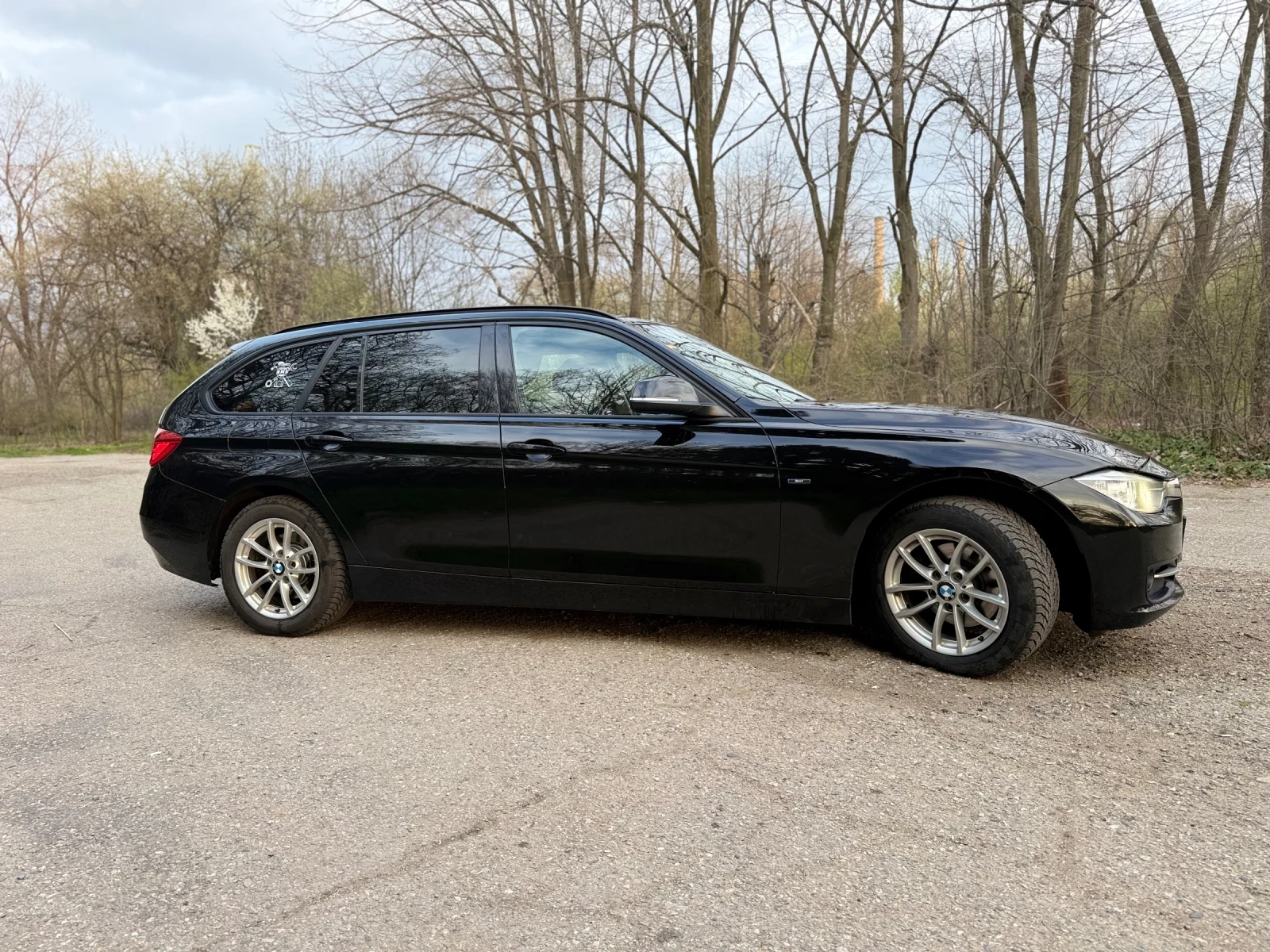 BMW 318 F16, снимка 3 - Автомобили и джипове - 54265110