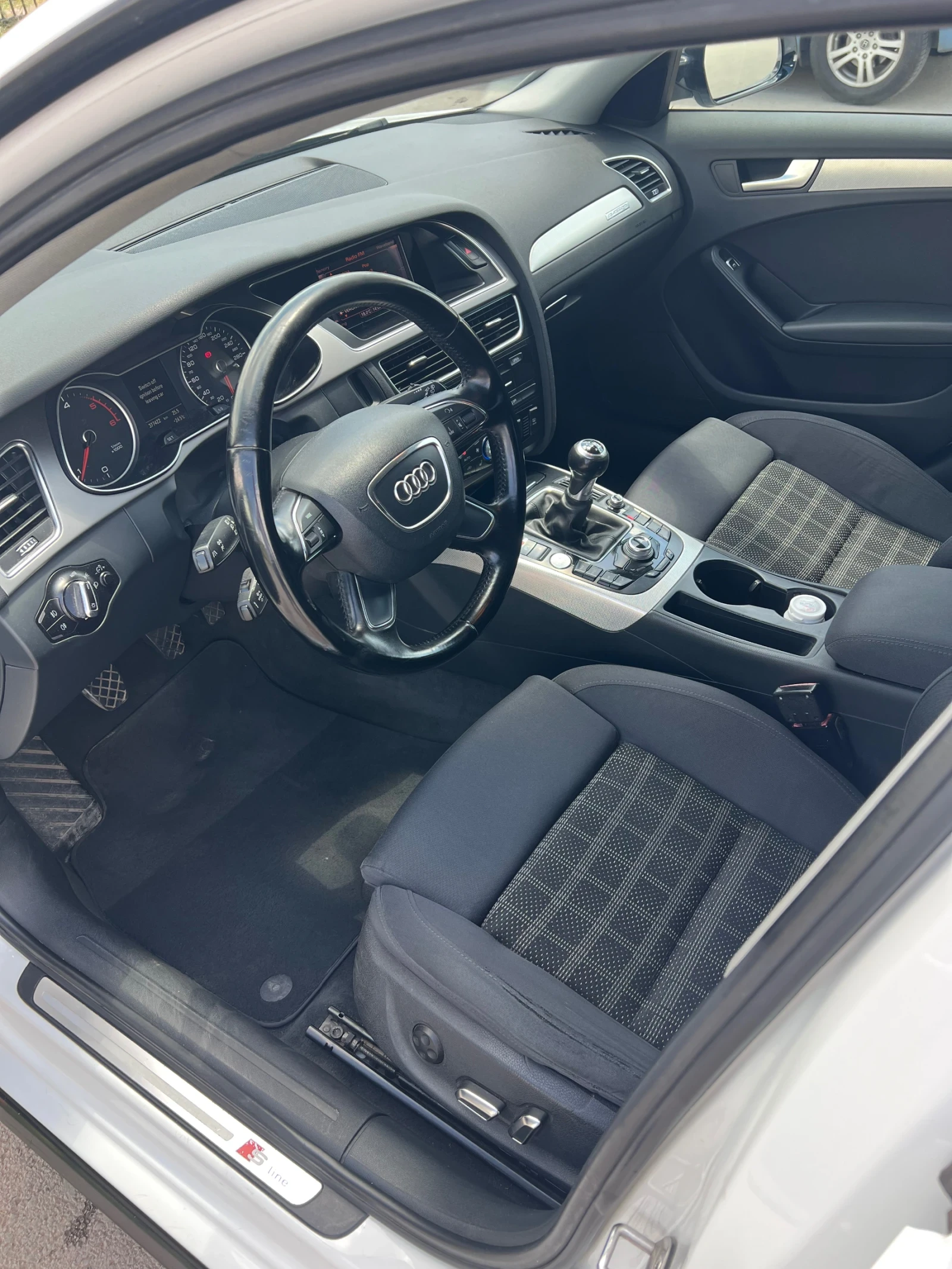 Audi A4, снимка 13 - Автомобили и джипове - 54770098