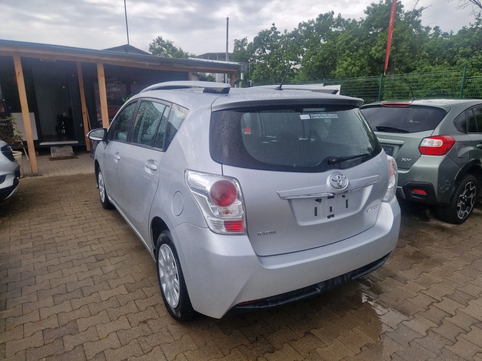 Toyota Verso 1.6i бензин , 100%реални км., снимка 6 - Автомобили и джипове - 54739345