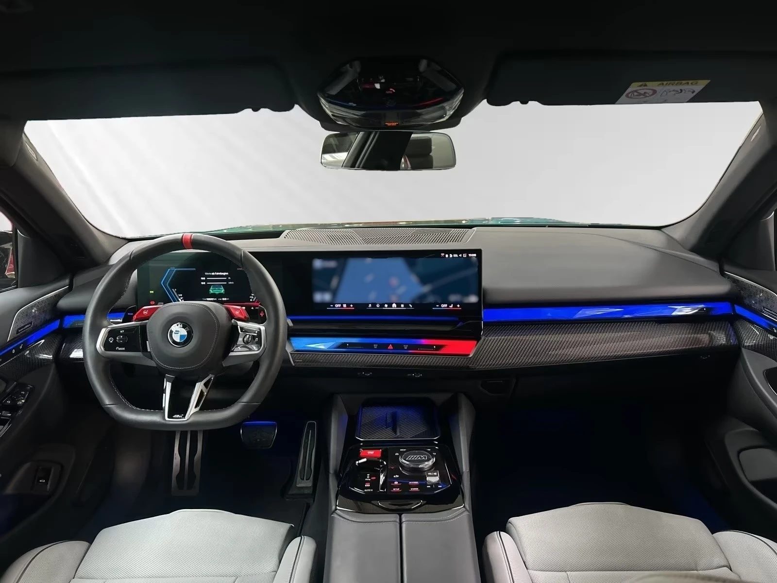 BMW M5 Touring/INDIVIDUAL/B&W/HUD/M DRIVE PRO/, снимка 9 - Автомобили и джипове - 55486508