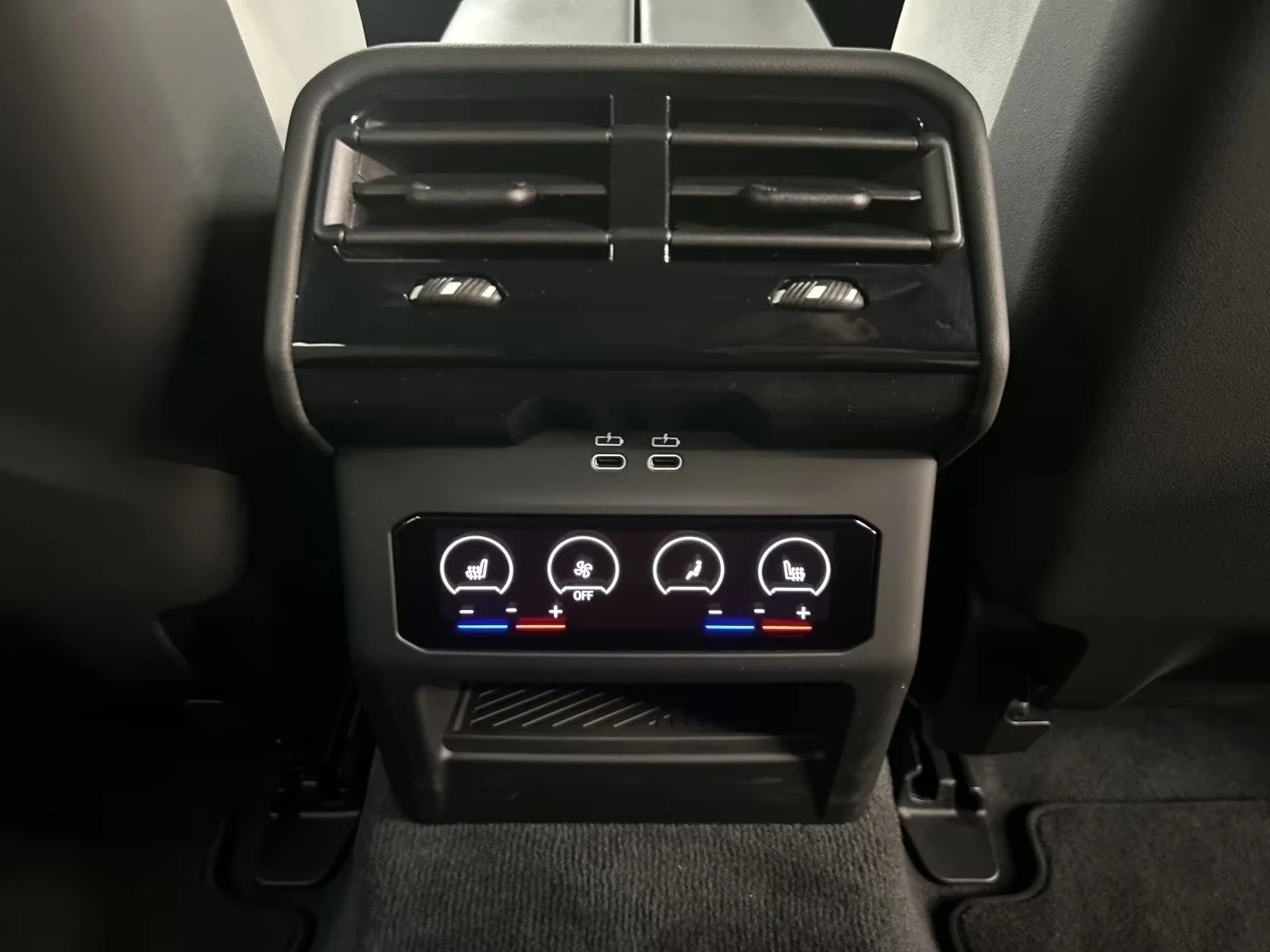 BMW M5 Touring/INDIVIDUAL/B&W/HUD/M DRIVE PRO/, снимка 15 - Автомобили и джипове - 55486508