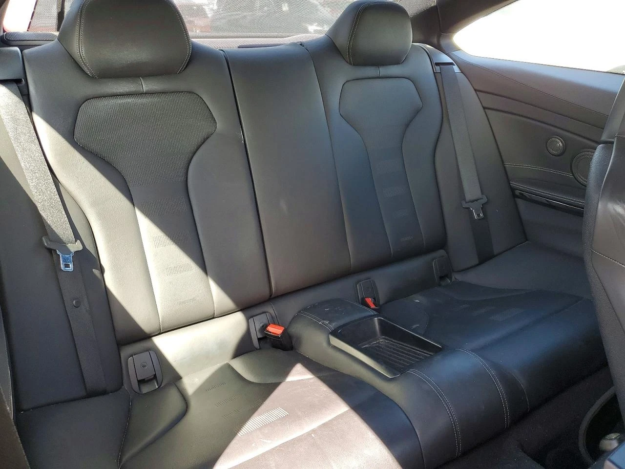BMW M4 DCT* HARMAN KARDON* КОЖА* ПОДГРЕВ* ШИБИДАХ* КАМЕРА, снимка 10 - Автомобили и джипове - 55739226
