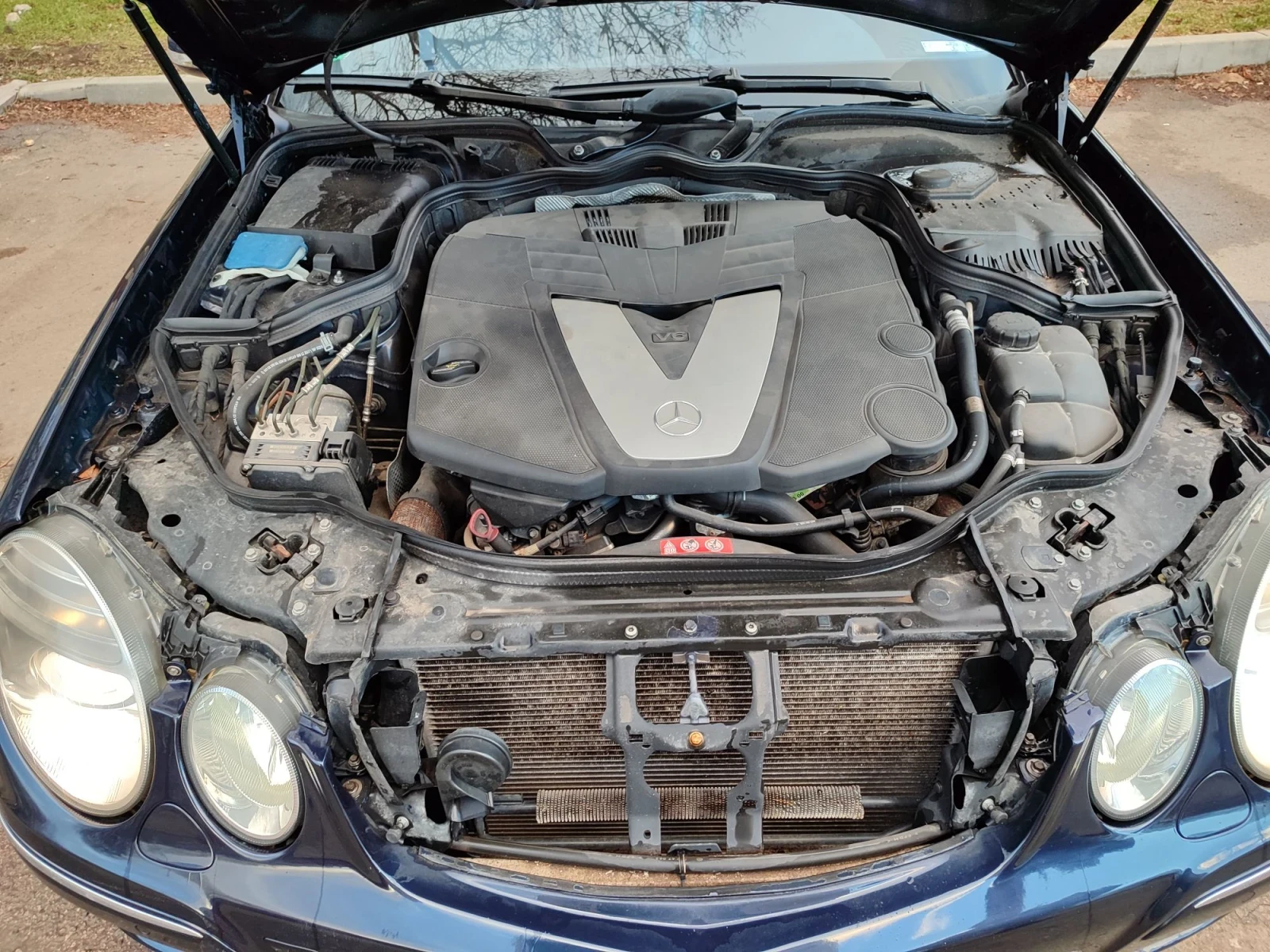 Mercedes-Benz E 320 4Matic , снимка 11 - Автомобили и джипове - 55877998