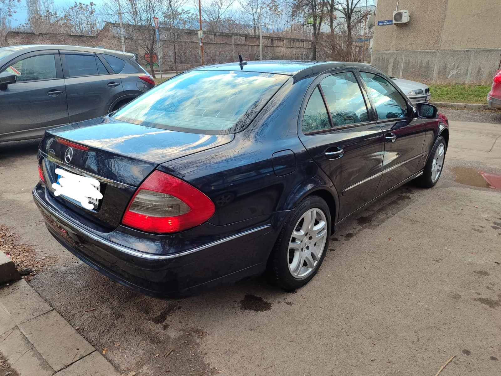 Mercedes-Benz E 320 4Matic , снимка 2 - Автомобили и джипове - 55877998