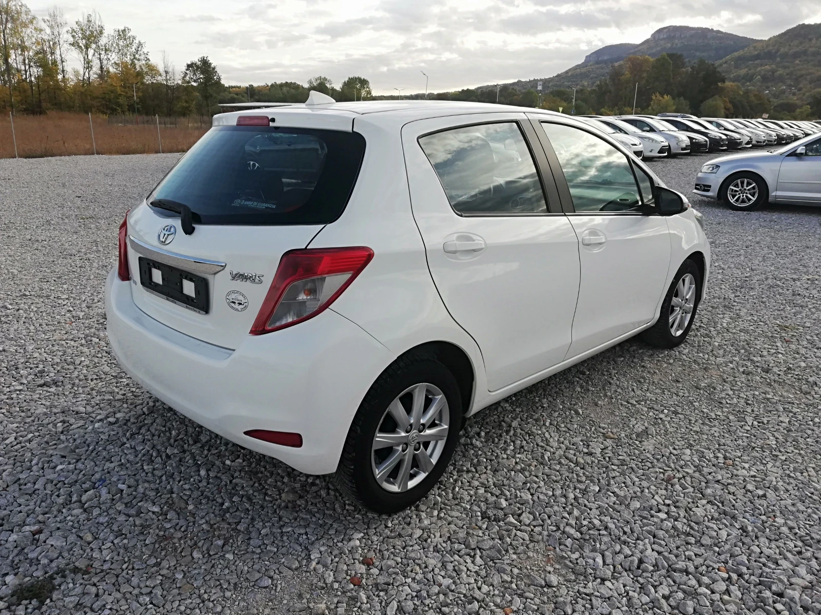 Toyota Yaris 1.0i klima kamera | Mobile.bg � ����������� 6