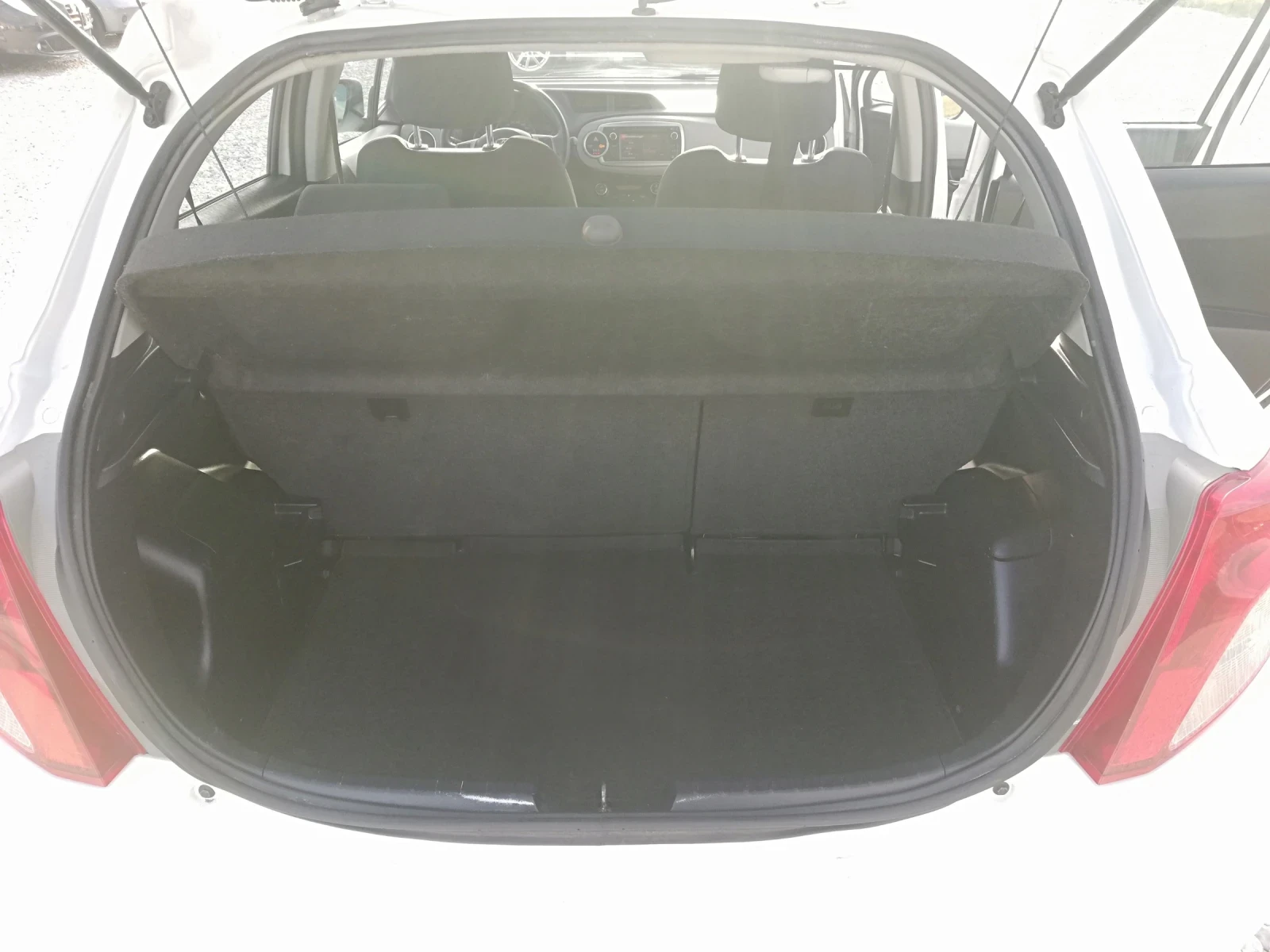 Toyota Yaris 1.0i klima kamera | Mobile.bg � ����������� 11
