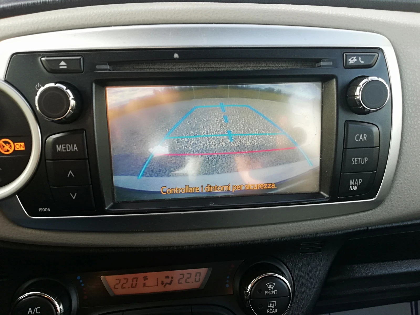 Toyota Yaris 1.0i klima kamera | Mobile.bg � ����������� 15