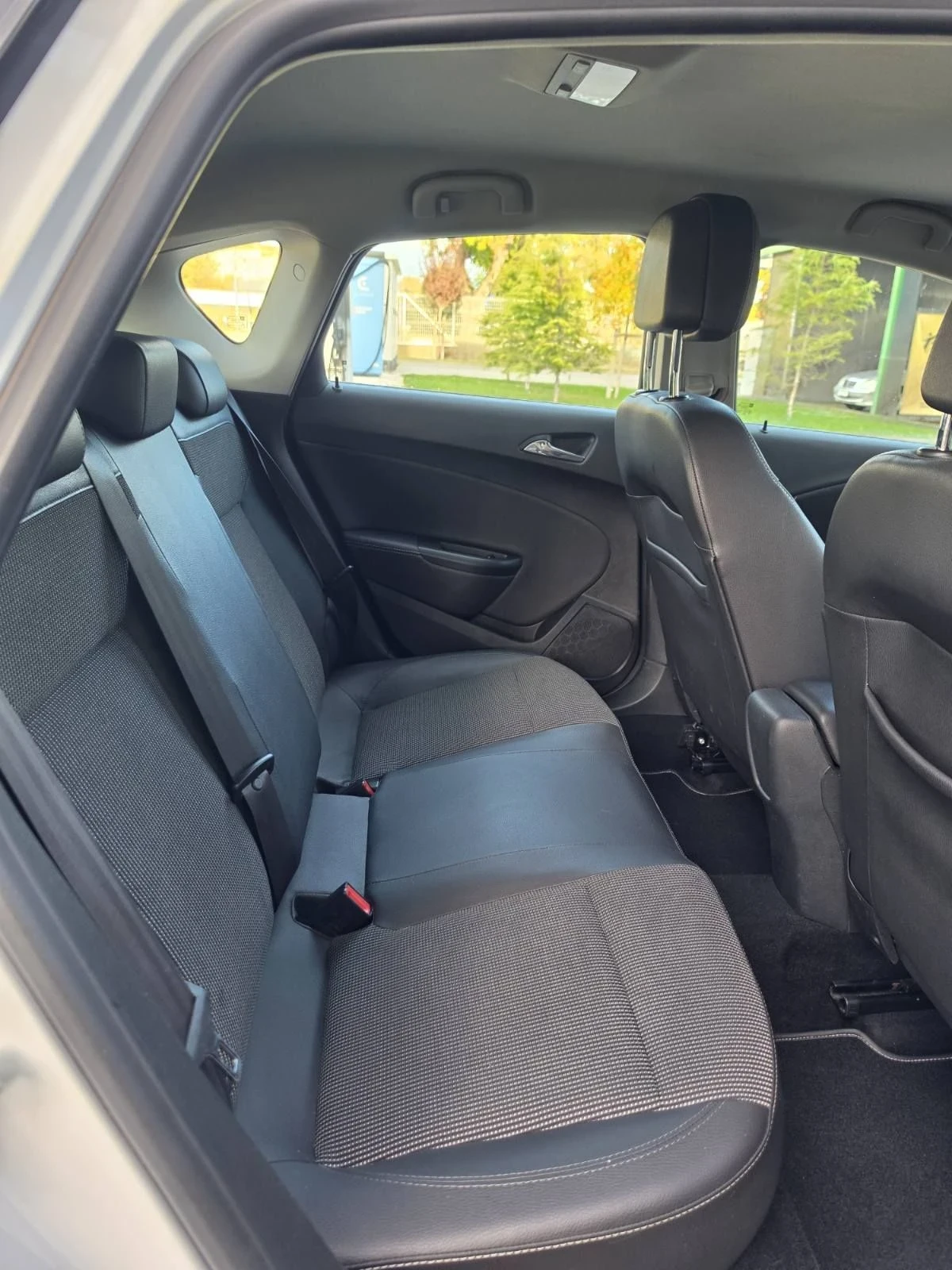 Opel Astra 1.4/ 140�.�. / ������ ������  | Mobile.bg � ����������� 9
