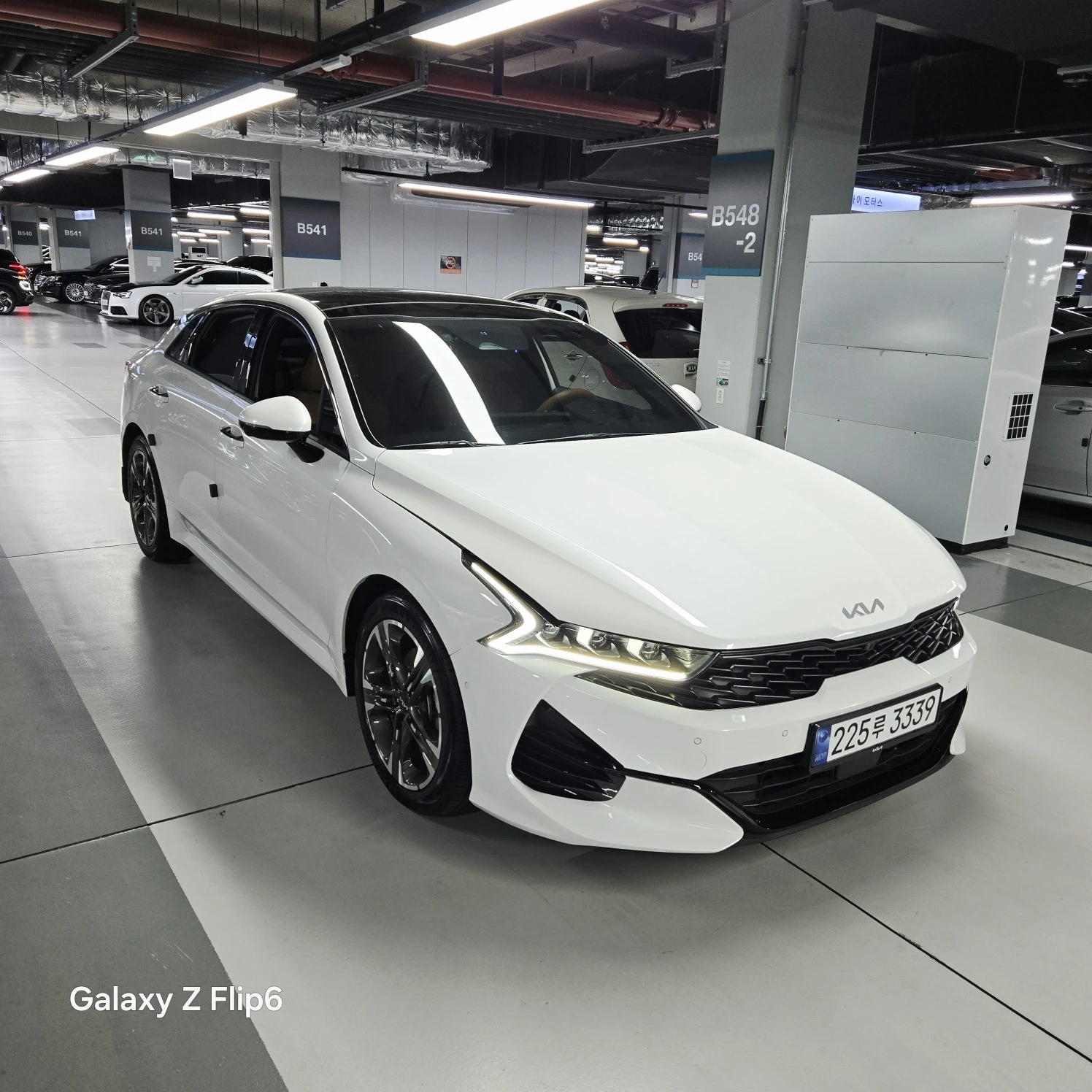 Kia K5 2.0 MPI - ОЧАКВАН ВНОС, снимка 2 - Автомобили и джипове - 56622069