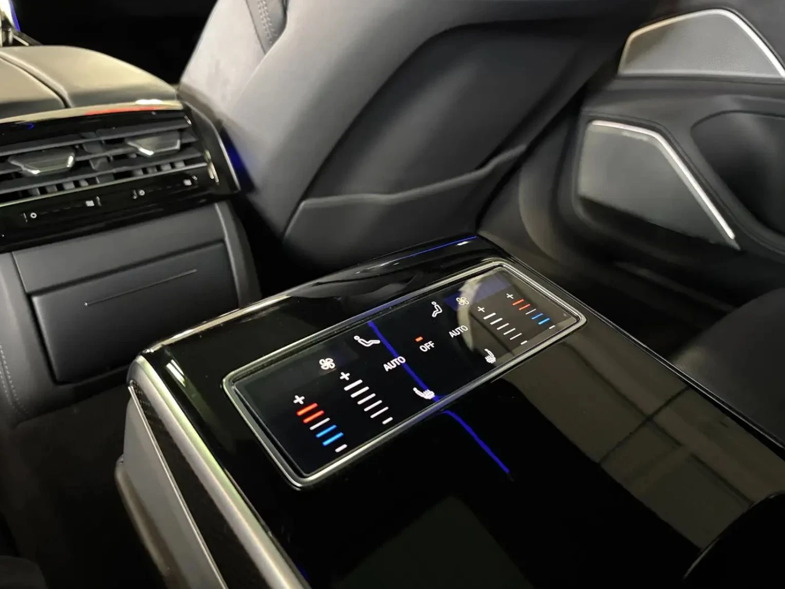Audi S8, снимка 12 - Автомобили и джипове - 56685052