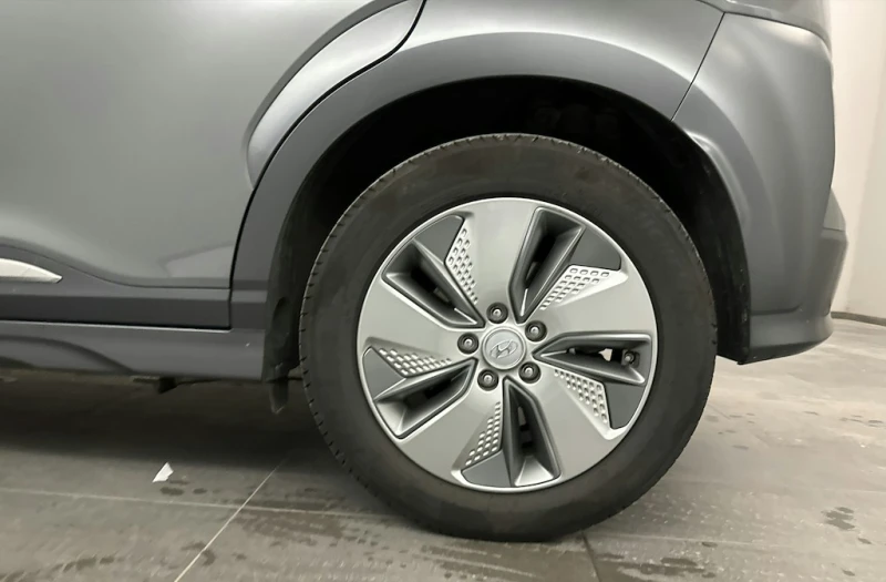 Hyundai Kona 42Wh, снимка 5 - Автомобили и джипове - 52581648