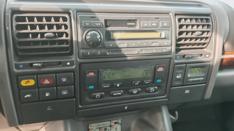 Land Rover Discovery Td5, снимка 6 - Автомобили и джипове - 52629048